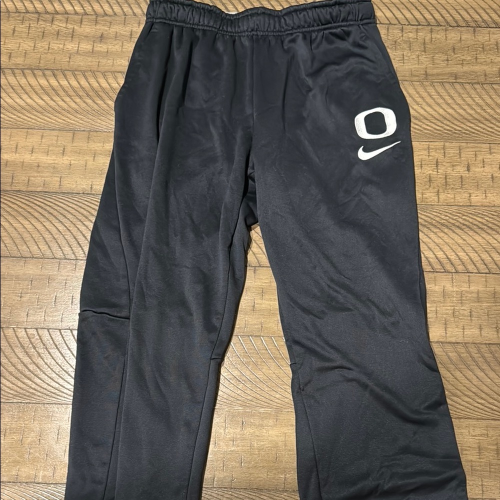 Nike Men’s Black Athletic Pants. Oregon Ducks team issue. Lightly used.